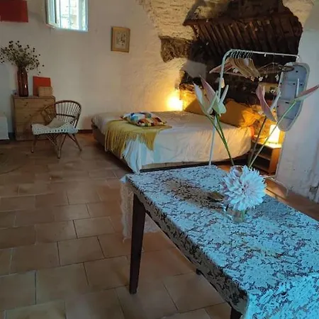 Apartmán Magnanerie Du Perrier : Studio Independant Au Pied Des Cevennes